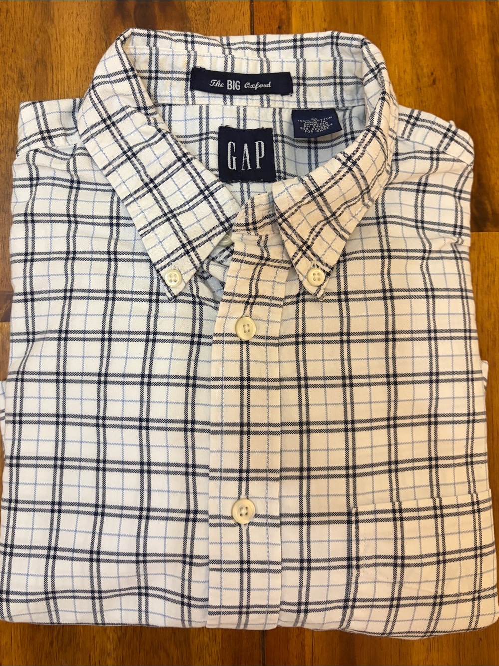 GAP The Big Oxford Shirt Mens Medium M White Blue Plaid Check Button Down Cotton